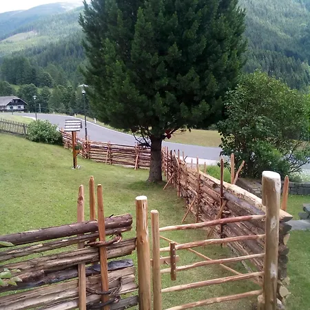 לינה וארוחת בוקר Alte Schule