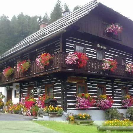 Alte Schule לינה וארוחת בוקר